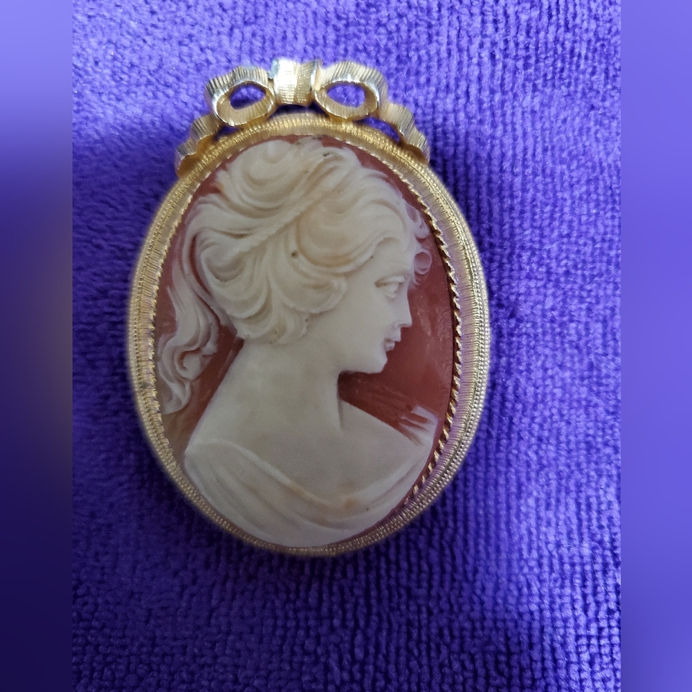 Victorian Cameo Pendant